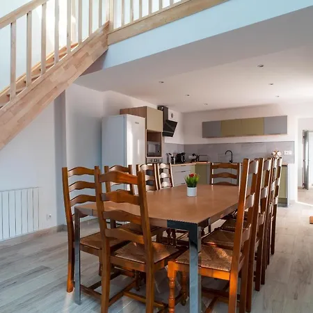 Mangoero Holiday home Plumergat